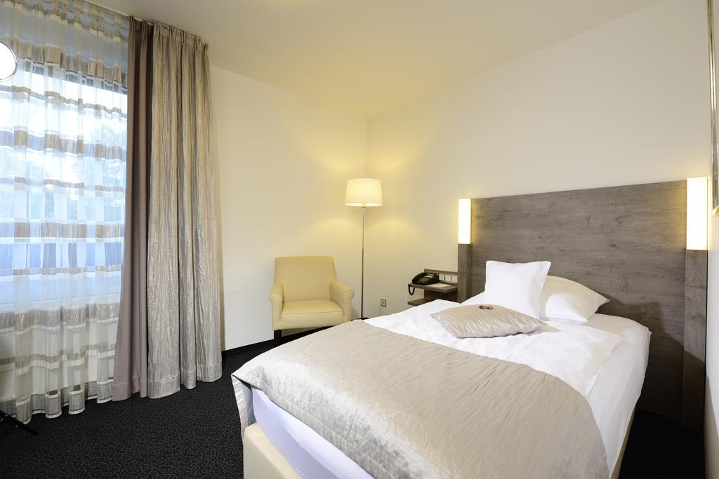 Hotel Spiegel Köln Ngoại thất bức ảnh