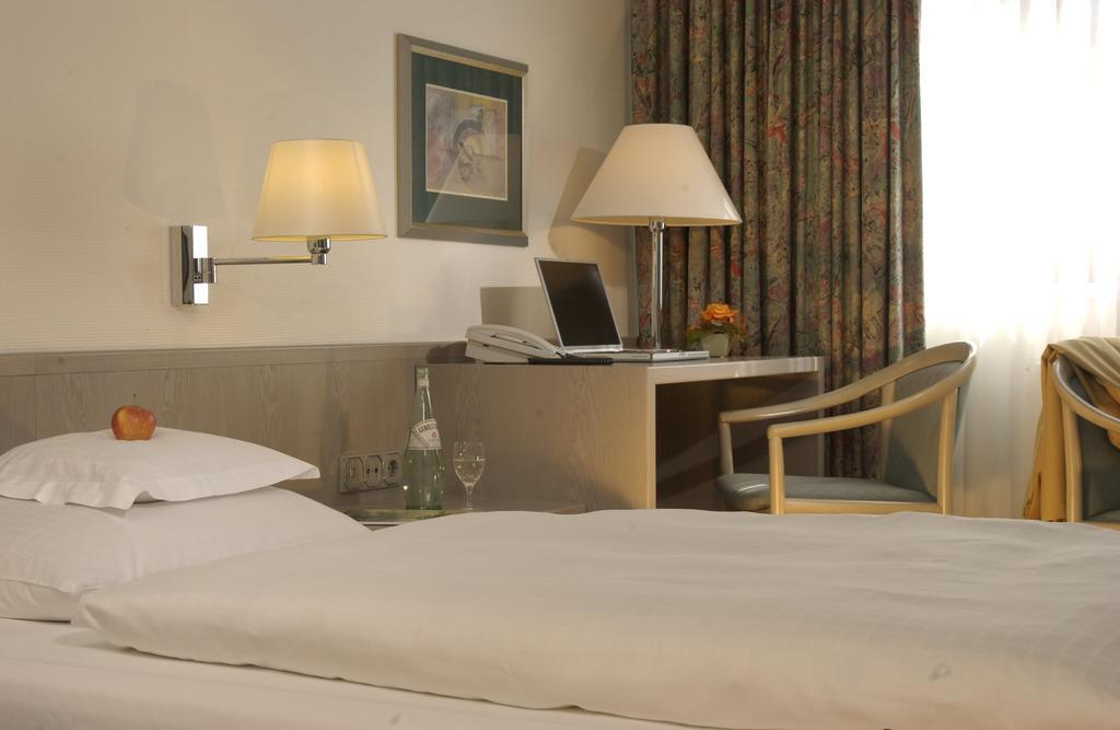 Hotel Spiegel Köln Ngoại thất bức ảnh