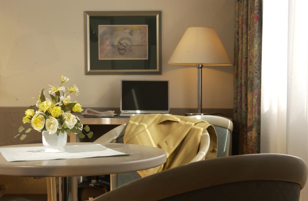 Hotel Spiegel Köln Ngoại thất bức ảnh